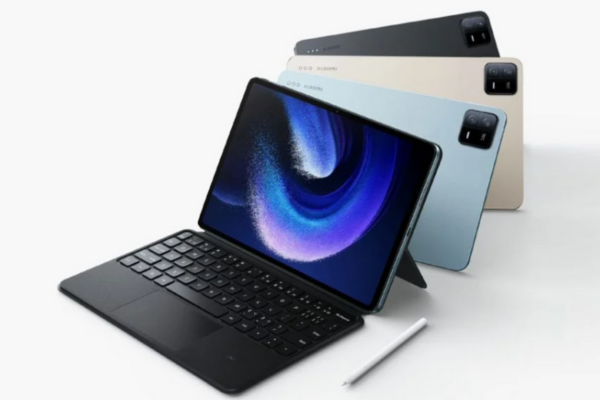 11.2 इंच का LCD डिस्प्ले है जिसकी रिज़ॉल्यूशन 3200x2136